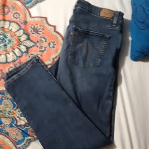 LEVIS Midrise skinny jean size 12M